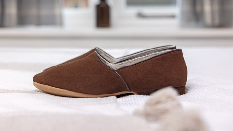 How to Choose The Perfect Pair of Shearling Slippers: A Buyer's Guide