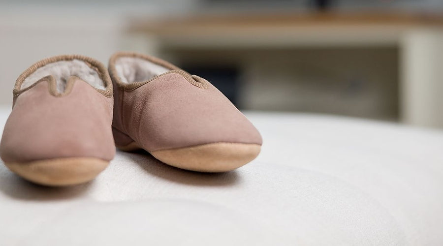 What Do You Need to Know About “Belinda” Women’s Shearling Slippers?