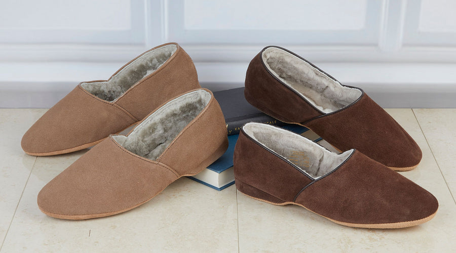 Enjoy The Coziness Of Men's Genuine Shearling Slippers